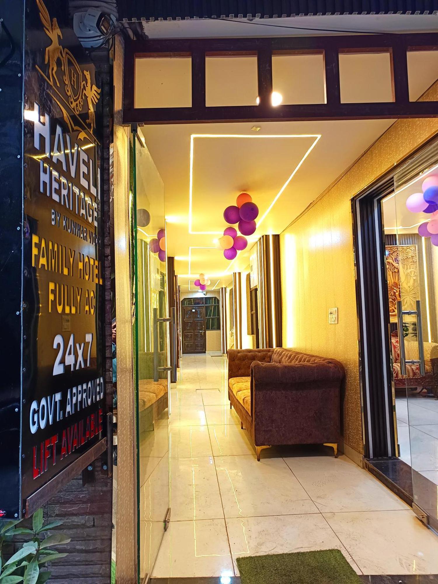 Hotel Haveli Heritage --1 Min Walk In Nizamuddin Railway Station New Delhi