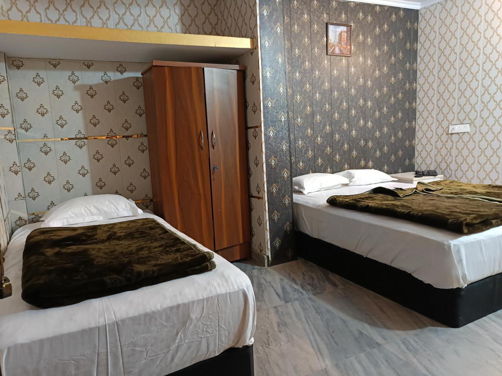 Haveli Heritage --1 Min Walk In Nizamuddin Railway Station New Delhi